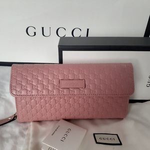 Gucci MicroGuiccissima wallet